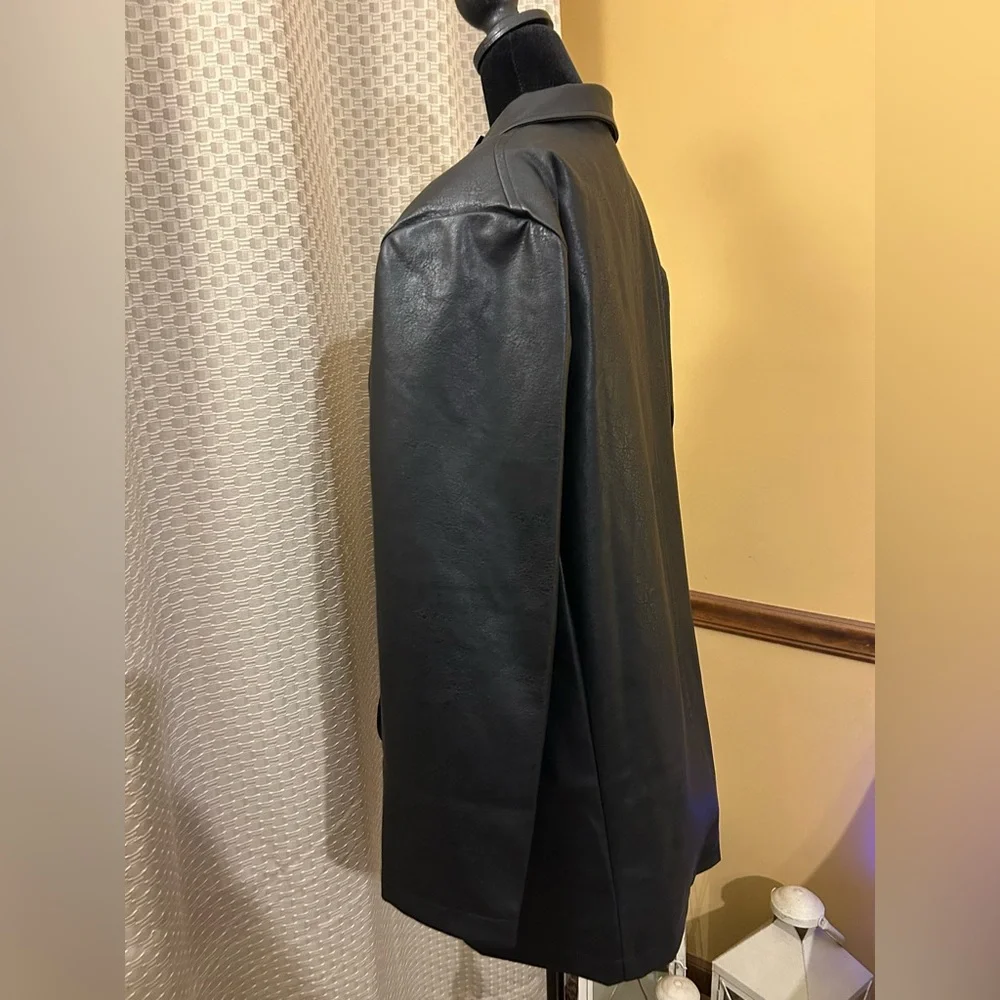 NWT. NASTY GAL Oversized Black Faux Leather Blazer - Picture 6 of 9